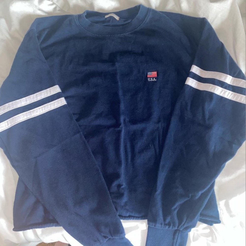 Navy brandy Melville long sleeve, super comfy and cute, no stains, one size